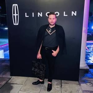 Meet your Posher, Jonathan